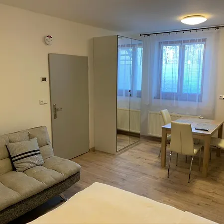 Apartment Apartements 964 Libeznice